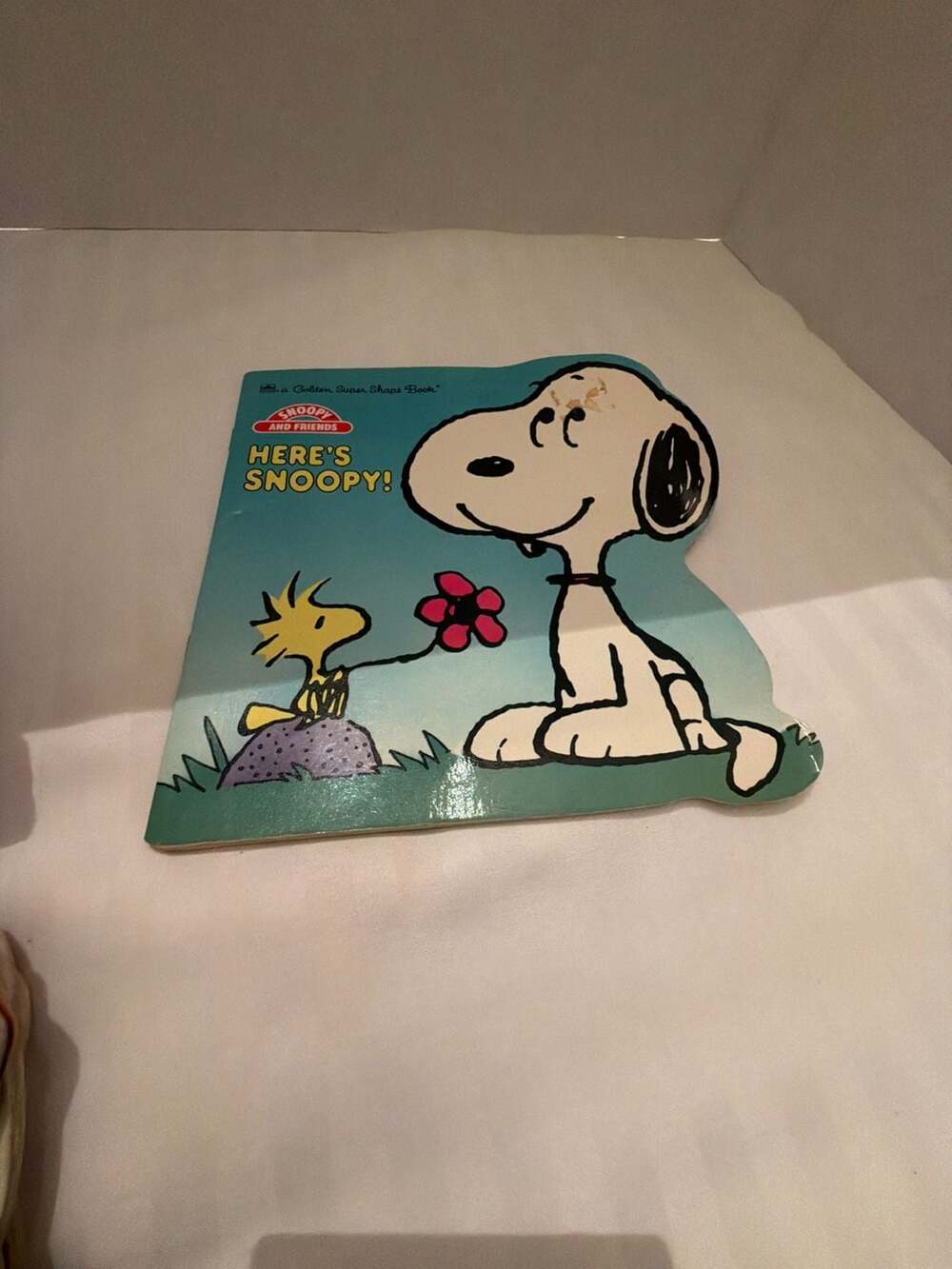 Golden Press Here's Snoopy Golden Super Shape Book